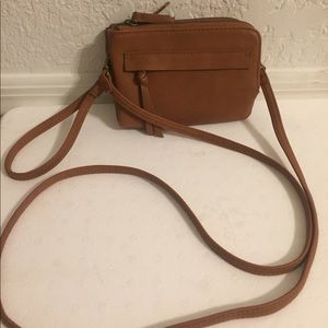 Brown crossbody 👜